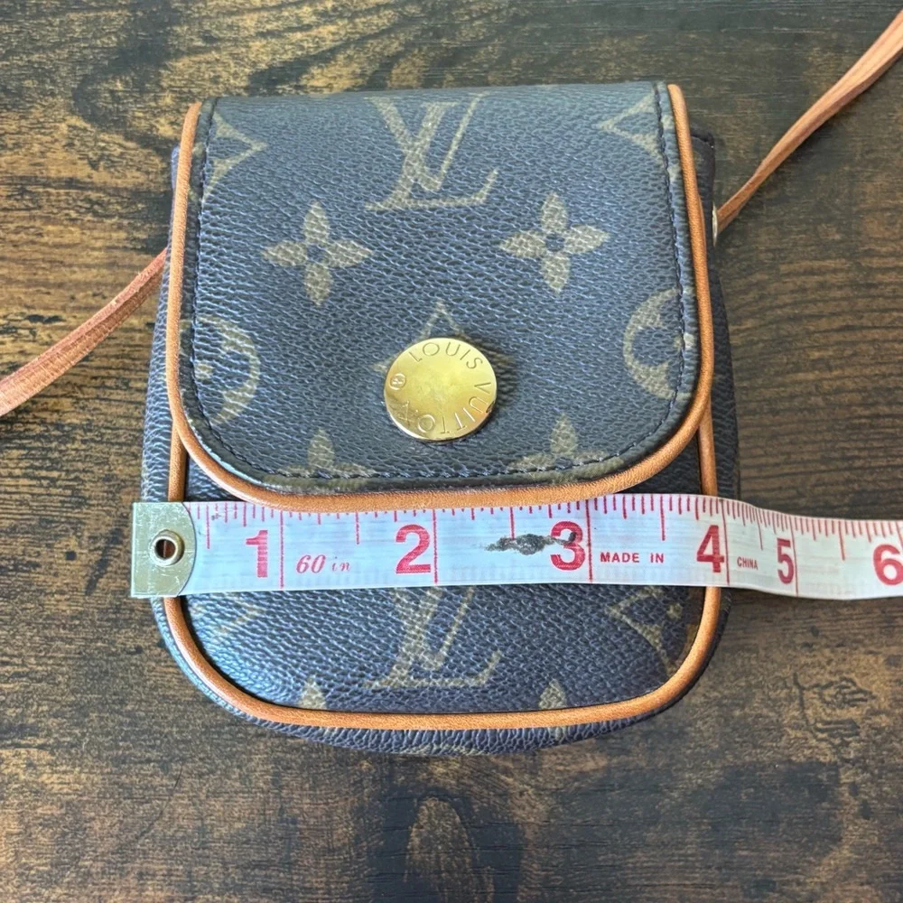 Authentic Louis Vuitton Monogram Mini Lin Pochette Cancun Crossbody Pouch - Picture 12 of 13